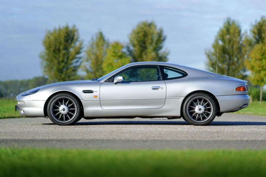  Aston Martin DB7 Alfred Dunhill 1998 года  (фото 2 из 6)